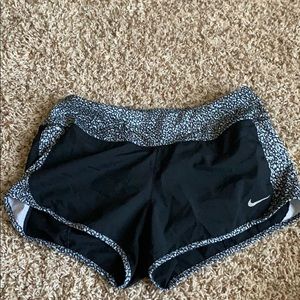 Athletic short